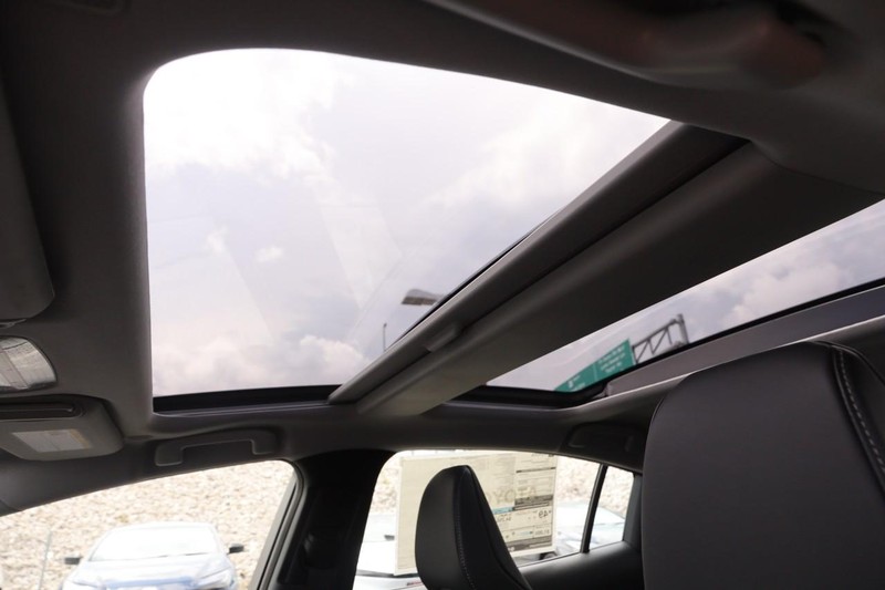 Toyota Prius Vehicle Image 08