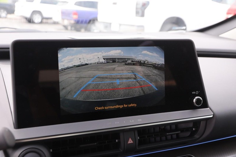 Toyota Prius Vehicle Image 17