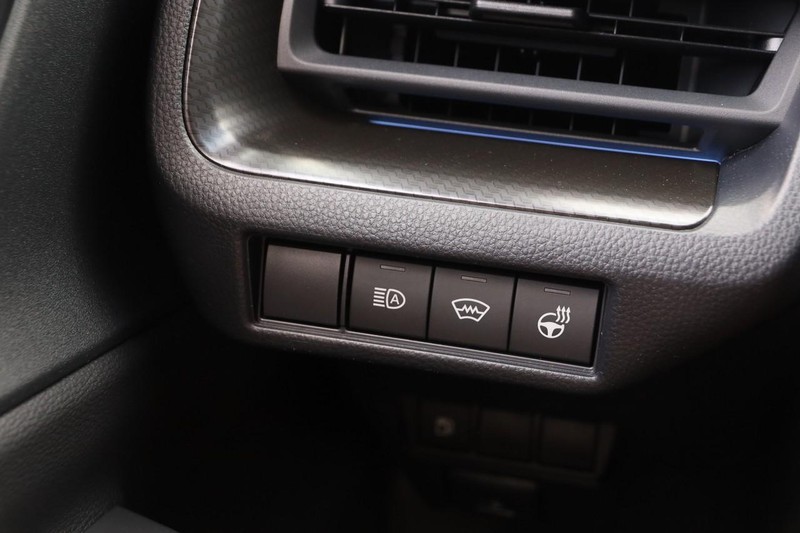 Toyota Prius Vehicle Image 20