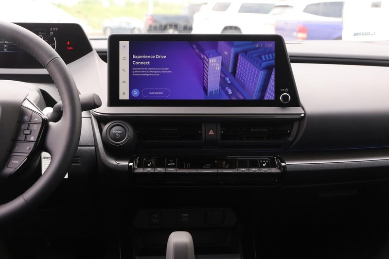Toyota Prius Vehicle Image 24