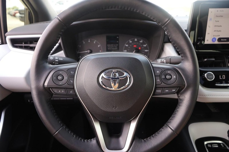 Toyota Corolla Vehicle Image 11