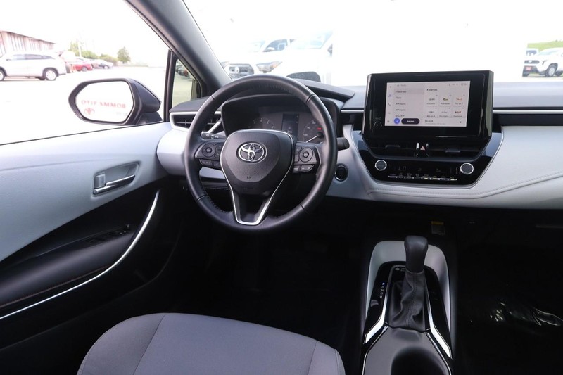 Toyota Corolla Vehicle Image 21