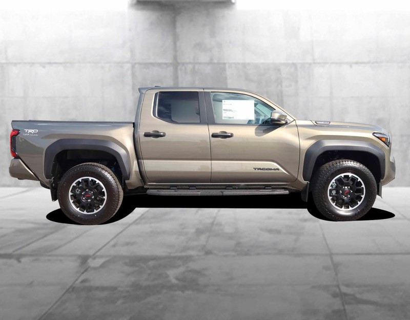 Toyota Tacoma 4WD Vehicle Image 05