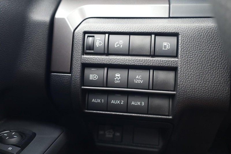Toyota Tacoma 4WD Vehicle Image 17