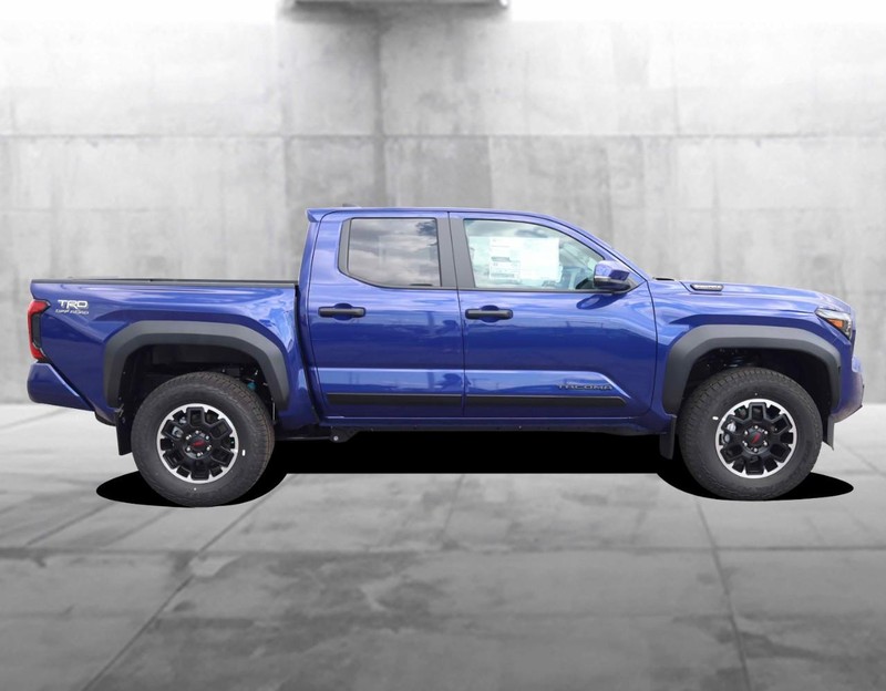 Toyota Tacoma 4WD Vehicle Image 05