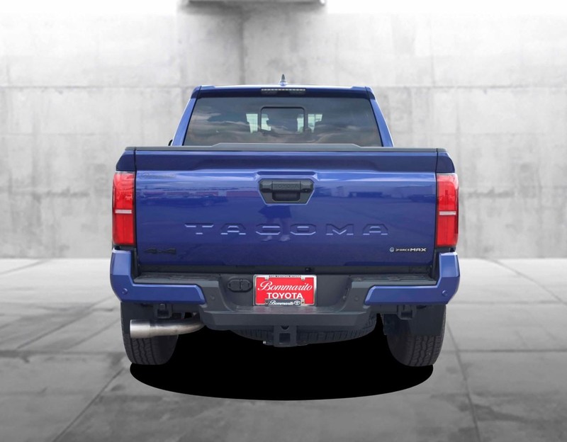 Toyota Tacoma 4WD Vehicle Image 06