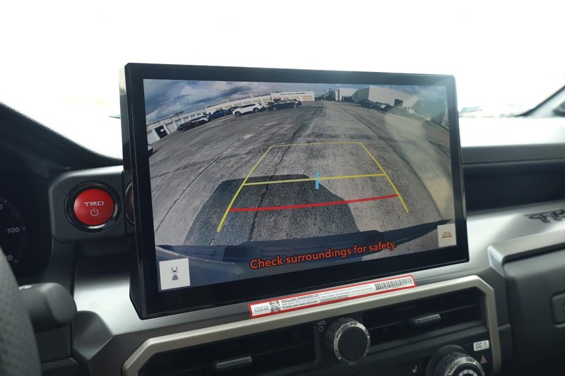 Toyota Tacoma 4WD Vehicle Image 12