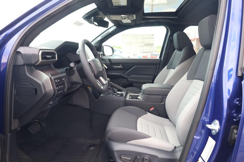 Toyota Tacoma 4WD Vehicle Image 20