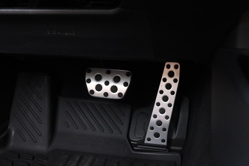 Toyota Camry Vehicle Image 20