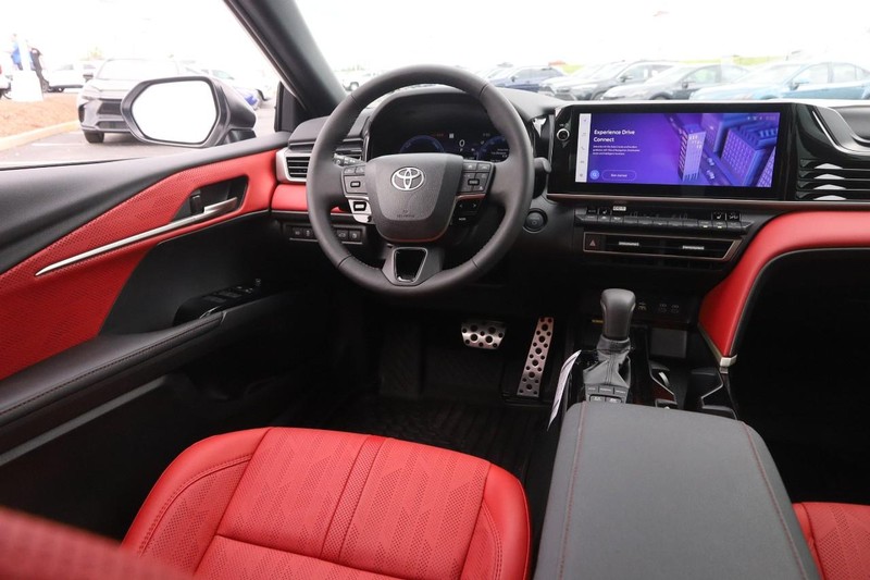 Toyota Camry Vehicle Image 23