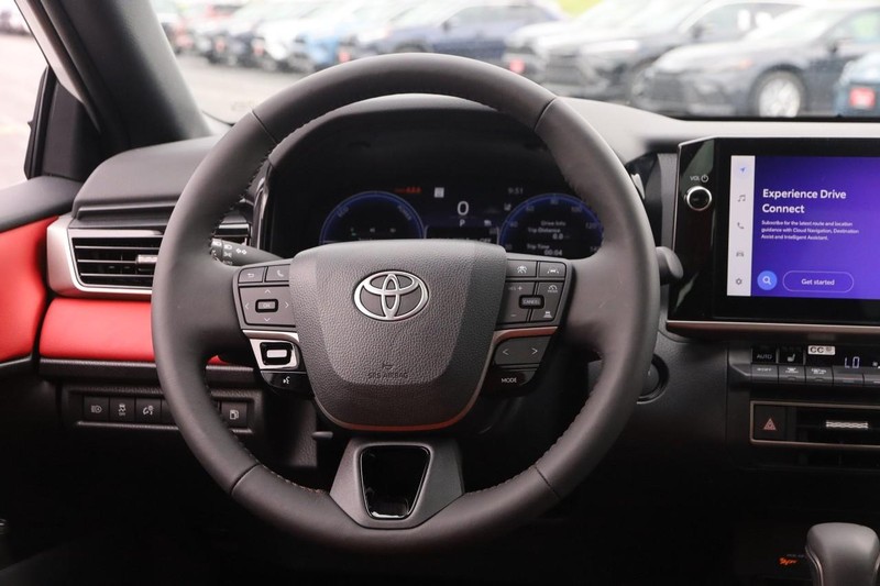Toyota Camry Vehicle Image 24