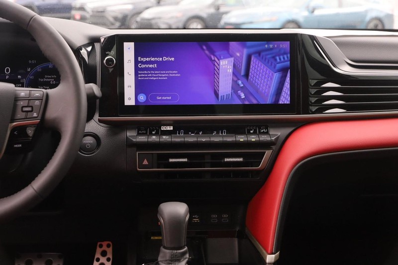 Toyota Camry Vehicle Image 25
