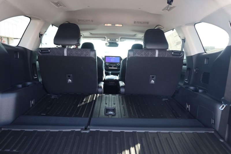 Toyota Highlander Vehicle Image 07