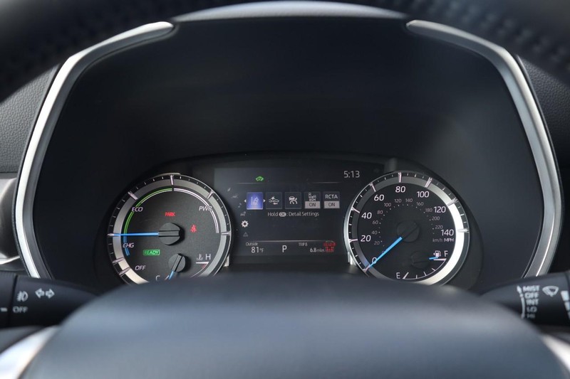 Toyota Highlander Vehicle Image 09