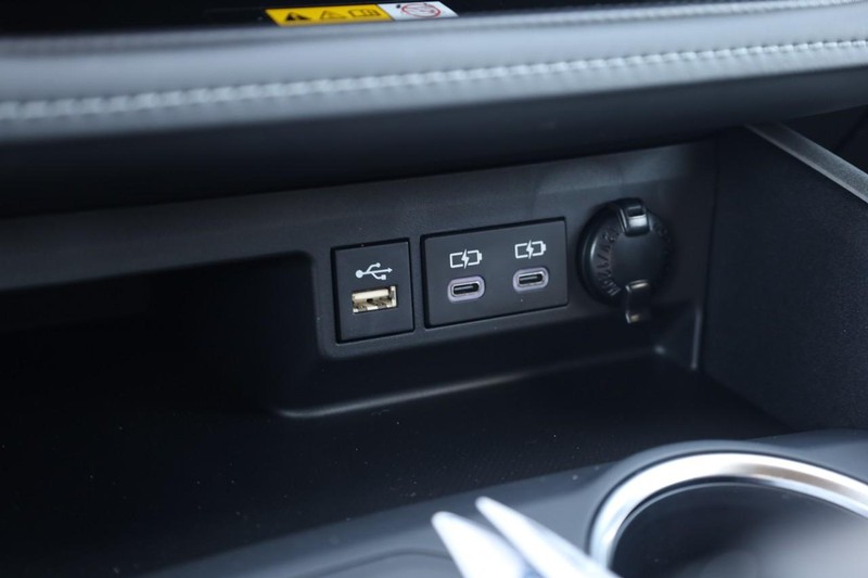 Toyota Highlander Vehicle Image 14