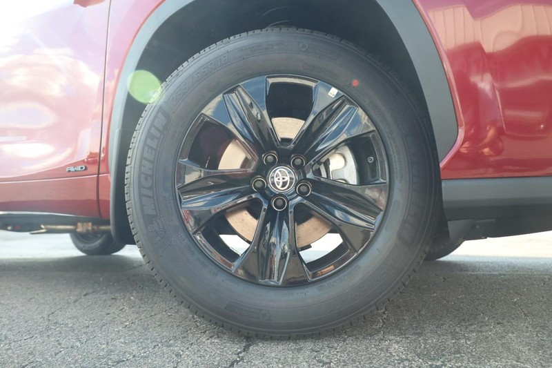 Toyota Highlander Vehicle Image 19