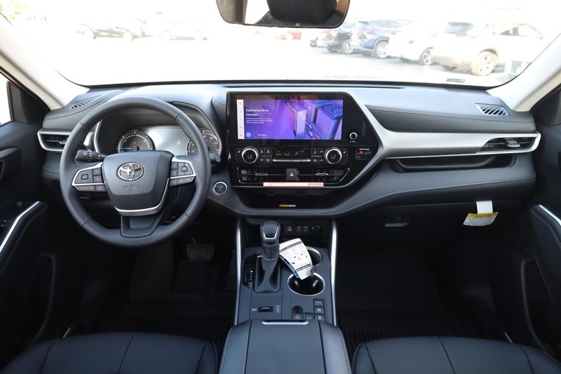Toyota Highlander Vehicle Image 20