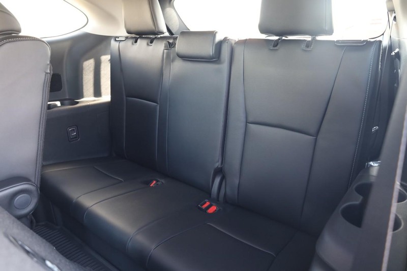 Toyota Highlander Vehicle Image 26