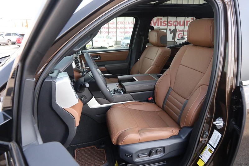 Toyota Tundra 4WD Vehicle Image 08