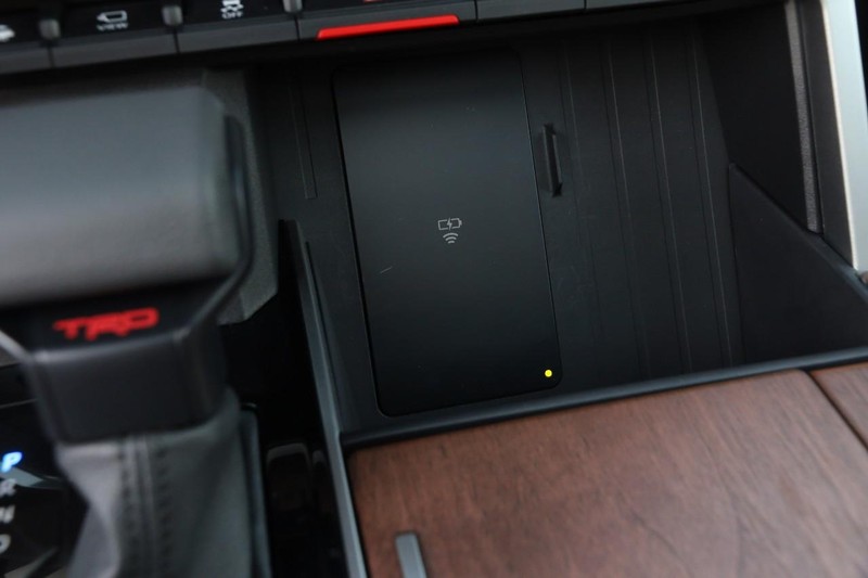 Toyota Tundra 4WD Vehicle Image 19