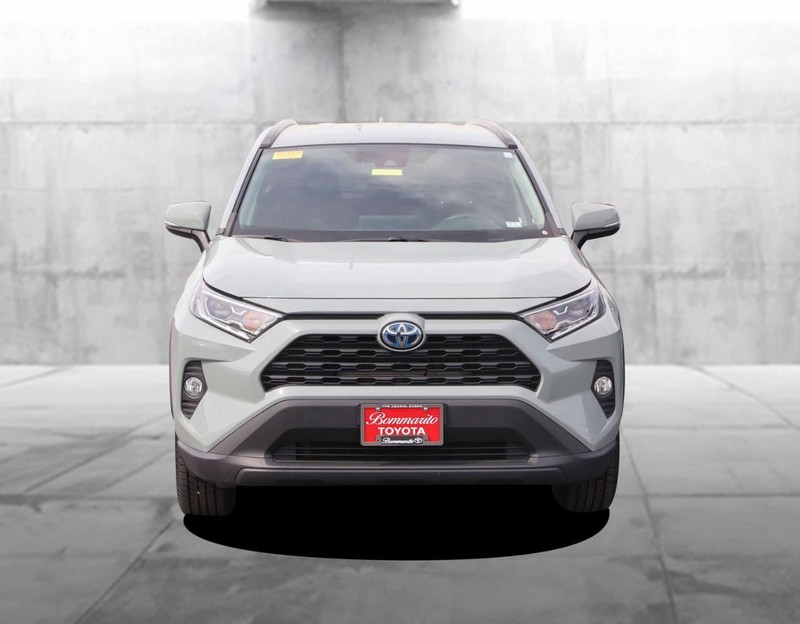 Toyota RAV4 Vehicle Image 04