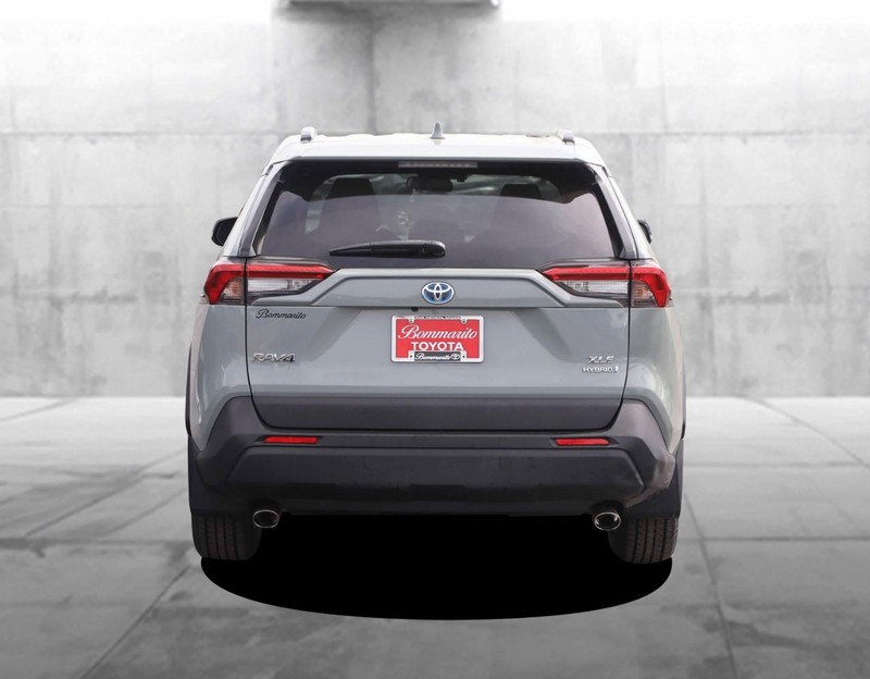Toyota RAV4 Vehicle Image 06