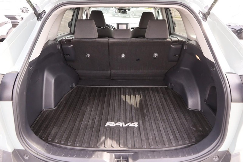 Toyota RAV4 Vehicle Image 07