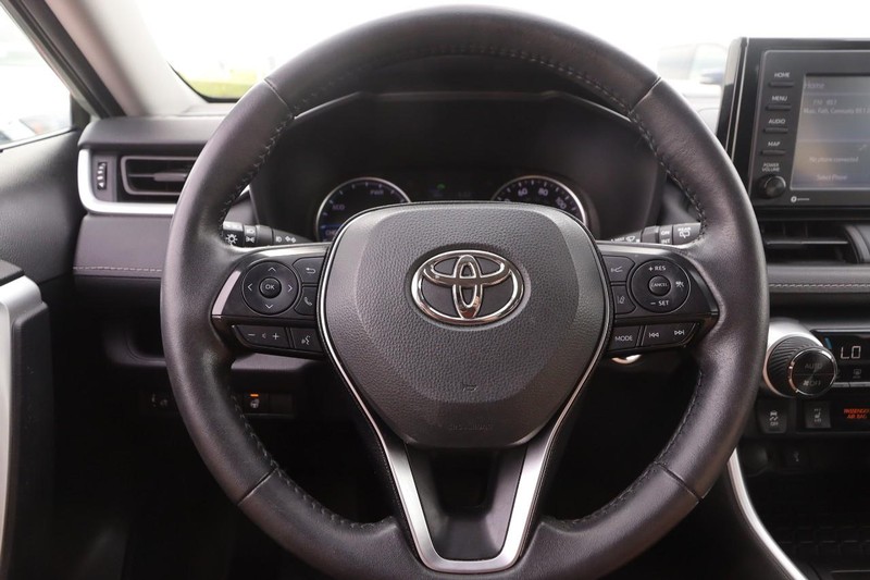 Toyota RAV4 Vehicle Image 10