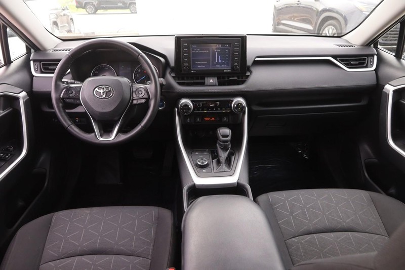Toyota RAV4 Vehicle Image 20