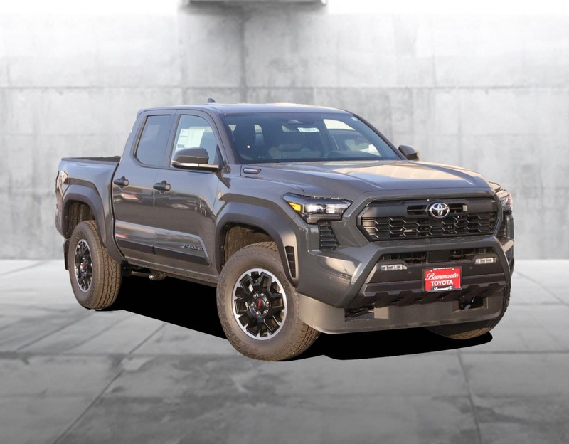 Toyota Tacoma 4WD Vehicle Image 02