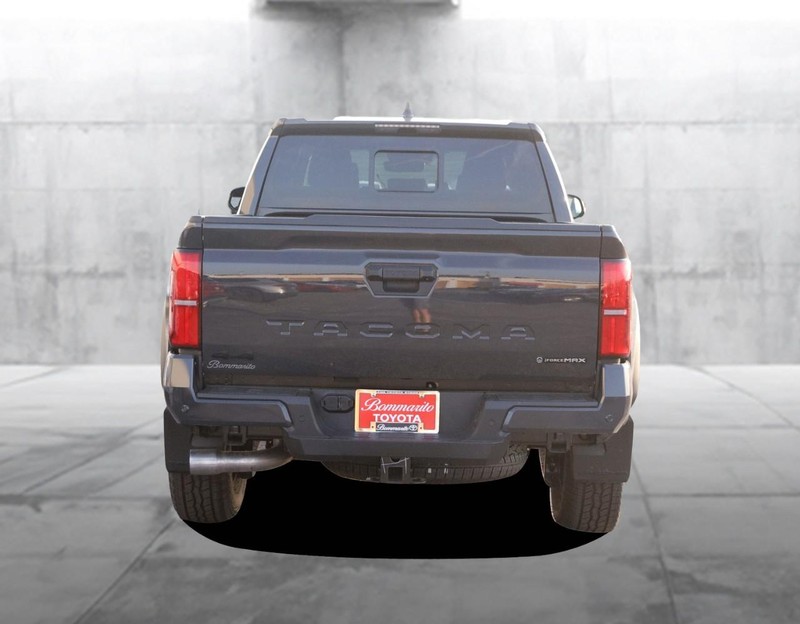 Toyota Tacoma 4WD Vehicle Image 06