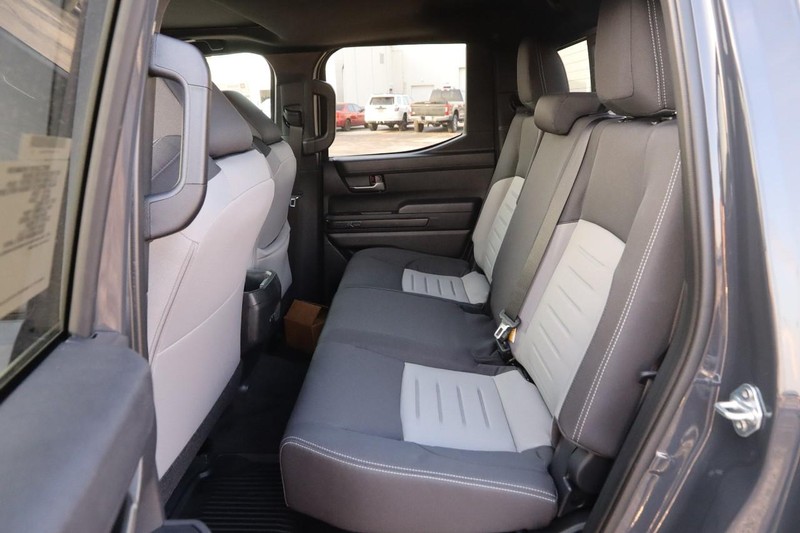 Toyota Tacoma 4WD Vehicle Image 10