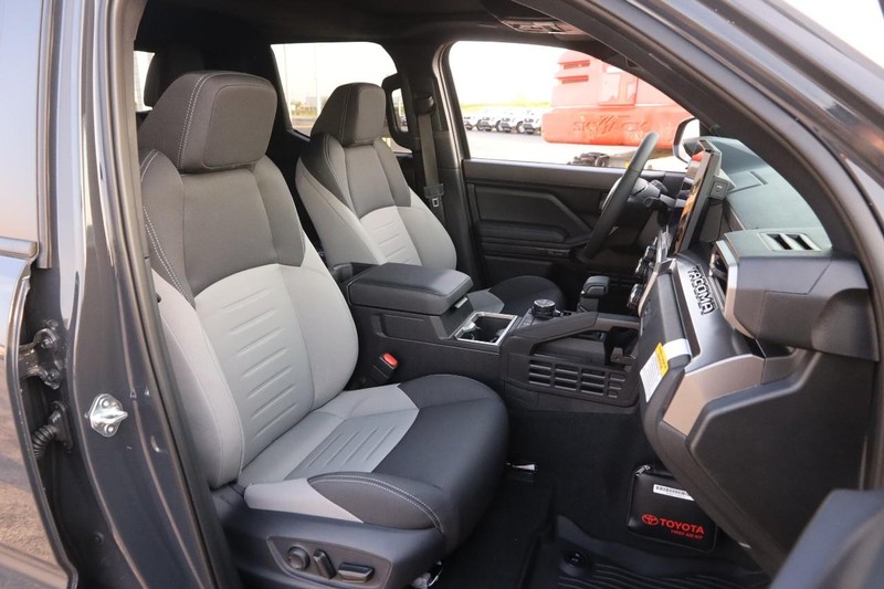 Toyota Tacoma 4WD Vehicle Image 27