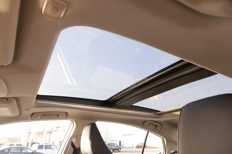 Toyota Camry Vehicle Image 08