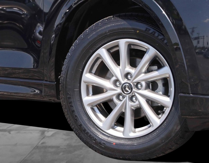 Mazda CX-5 Vehicle Image 03