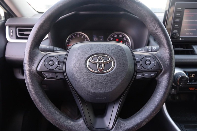 Toyota RAV4 Vehicle Image 10