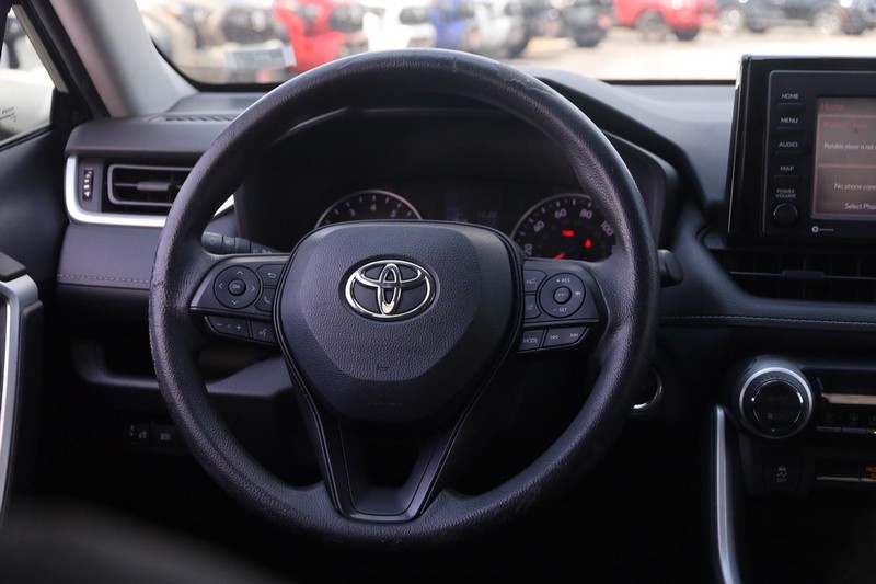Toyota RAV4 Vehicle Image 21