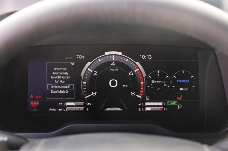 Toyota Tundra 4WD Vehicle Image 13