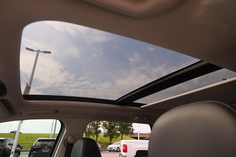 Kia Sorento Vehicle Image 09