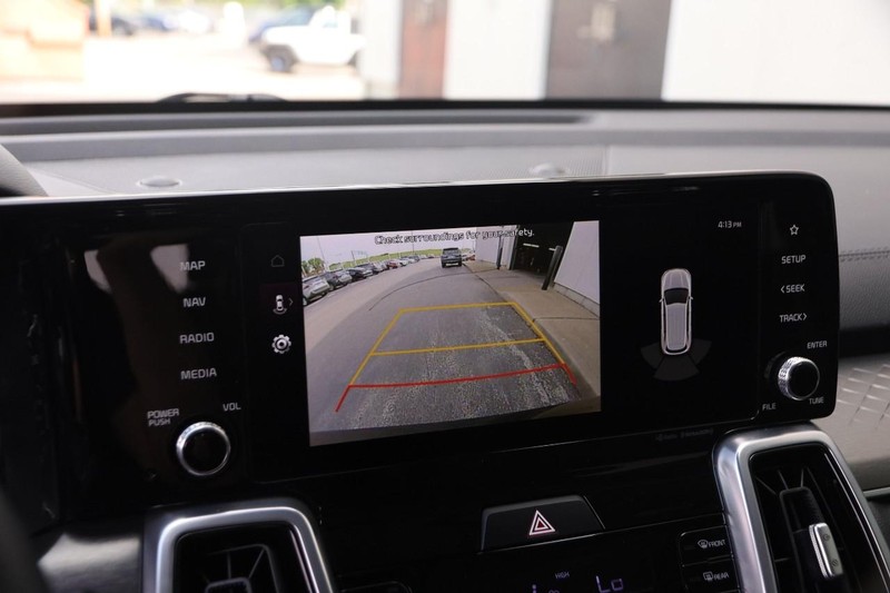 Kia Sorento Vehicle Image 19