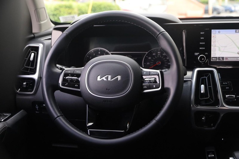 Kia Sorento Vehicle Image 26
