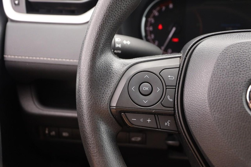 Toyota RAV4 Vehicle Image 13