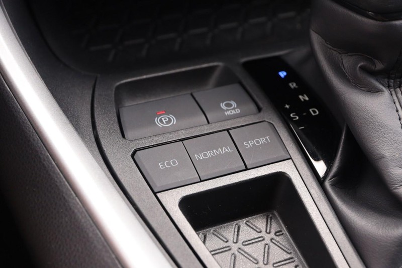 Toyota RAV4 Vehicle Image 19