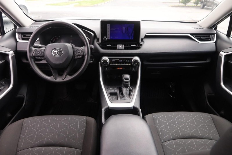 Toyota RAV4 Vehicle Image 20