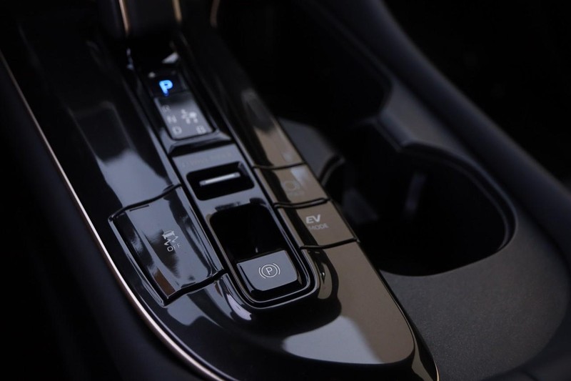 Toyota Crown Vehicle Image 19