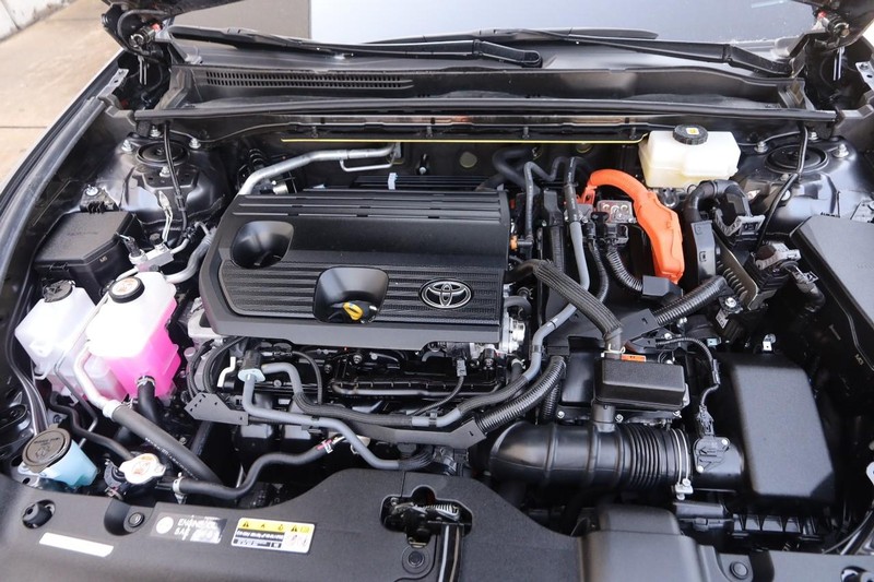 Toyota Crown Vehicle Image 27