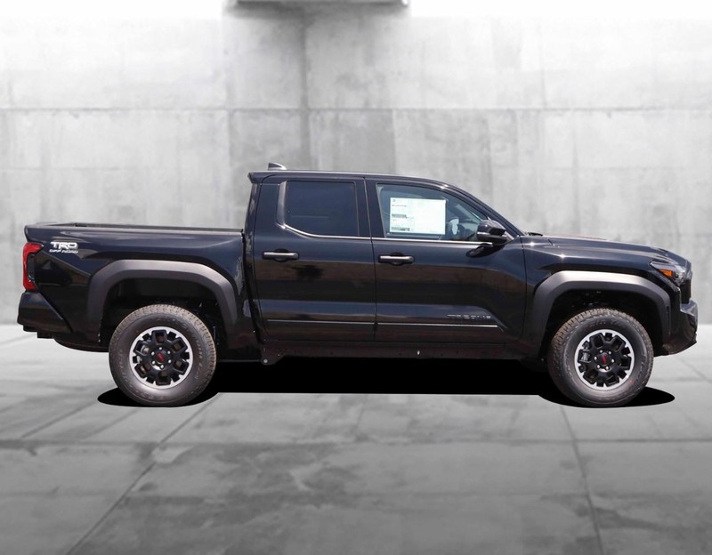 Toyota Tacoma 4WD Vehicle Image 05