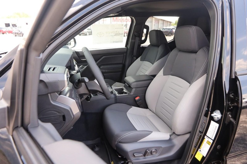 Toyota Tacoma 4WD Vehicle Image 08
