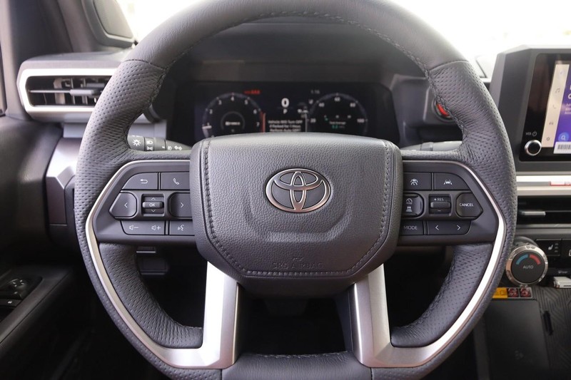 Toyota Tacoma 4WD Vehicle Image 10