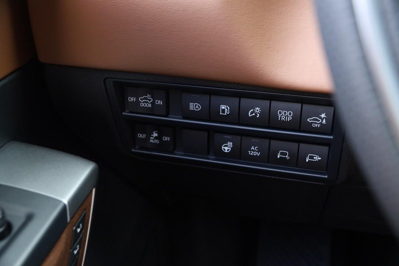 Toyota Tundra 4WD Vehicle Image 22